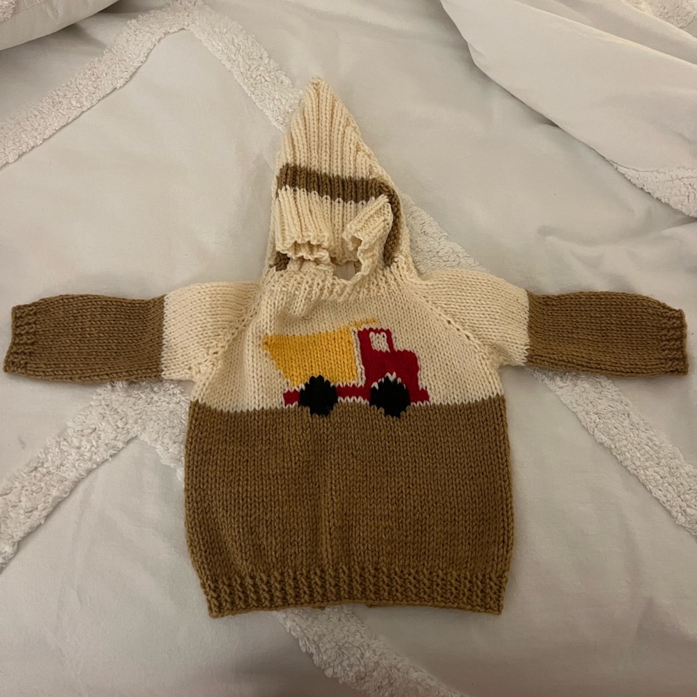 Hand knit sweater, perfect condition, never worn